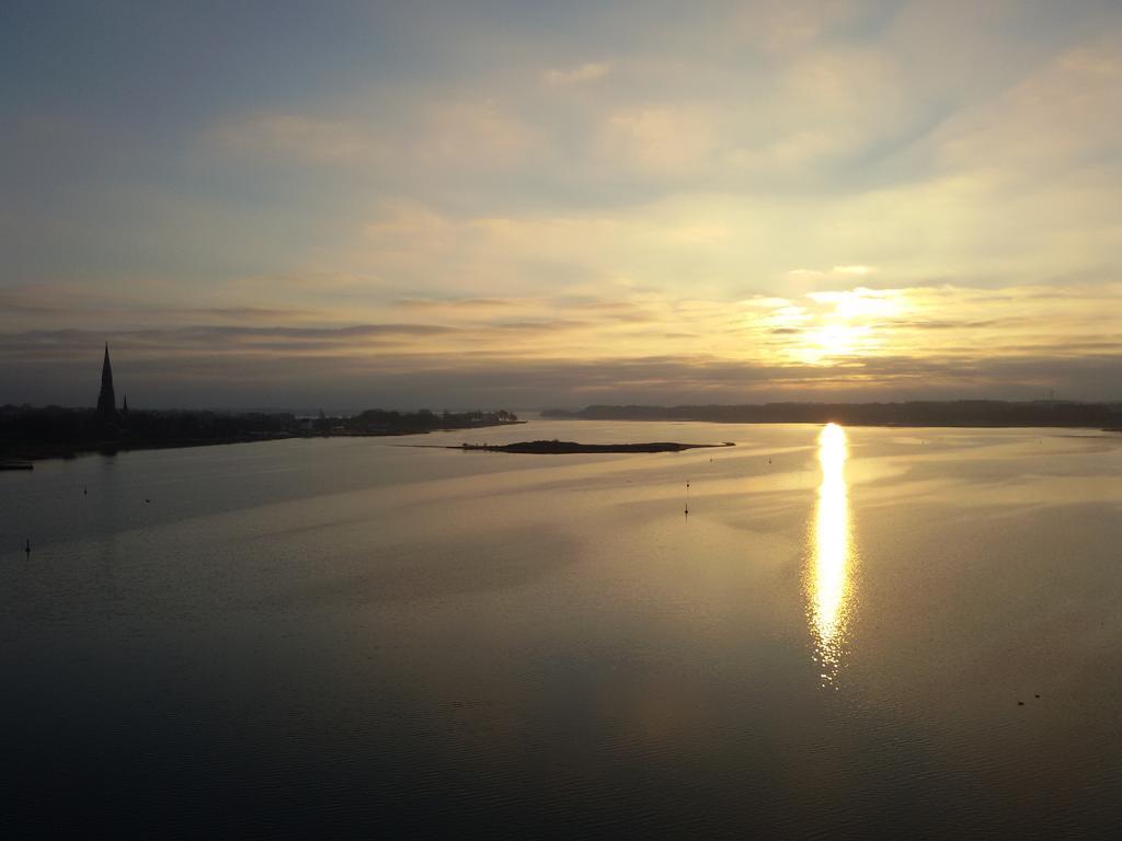 Ostseefjord-Schlei-Blick Im Wikingturm Schleswig Exterior photo